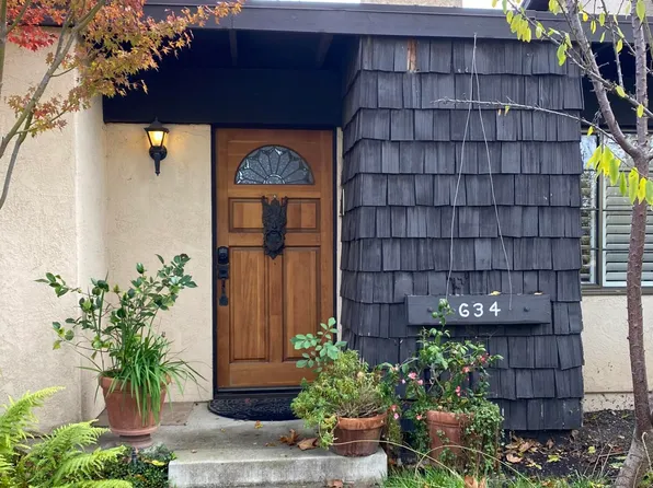 634 Roskilde Rd, Solvang, CA 93463