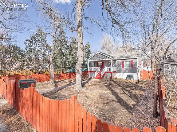 2nd image of 524 W Pikes Peak Ave