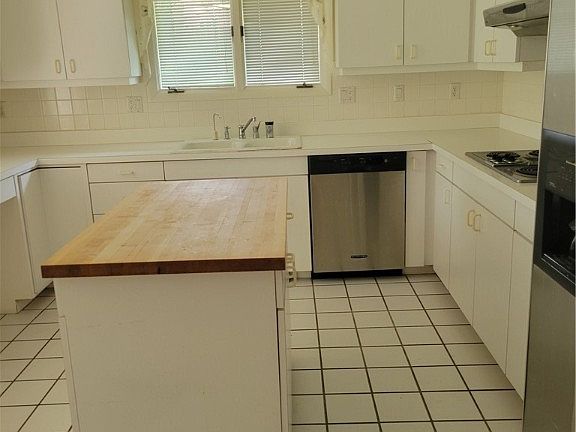 4th image of 4533 Fairlawn Ct