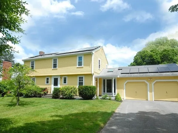 101 Kenney Ln, Concord, MA 01742