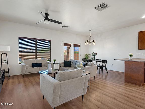 4th image of 2772 N Bell Hollow Pl