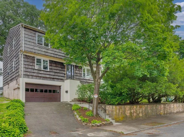 32 Brady Avenue, New Rochelle, NY 10805