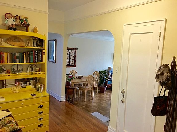4th image of 200 Hart Blvd APT 5C