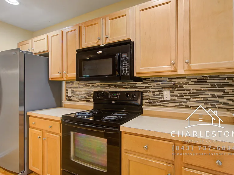 2457 Scholar Ln — Photo 14