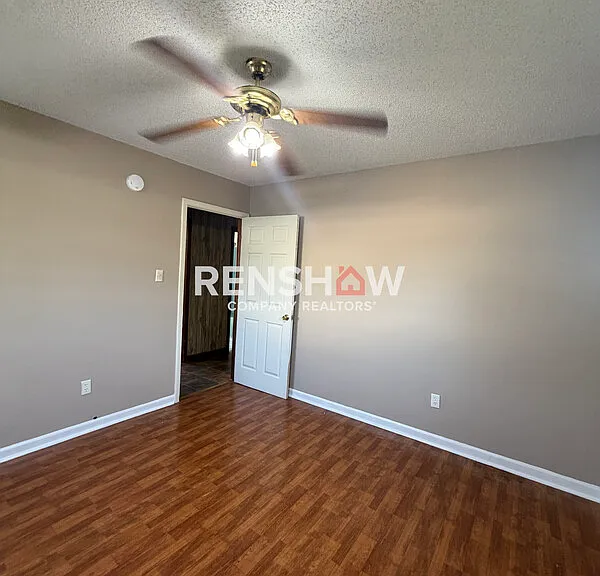584 Lark St — Photo 25