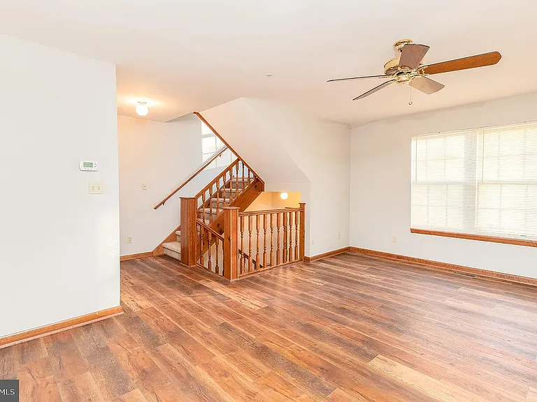 30 Duck Harbour Dr — Photo 2