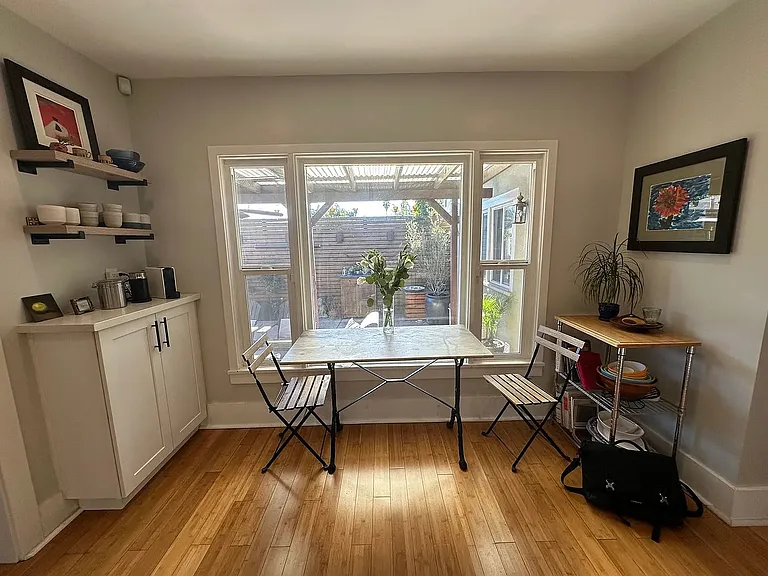 4956 Clinton St — Photo 10