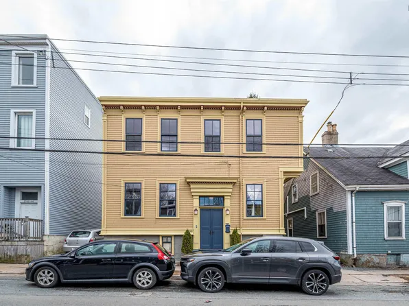 2048 Creighton St, Halifax, NS B3K 3R2