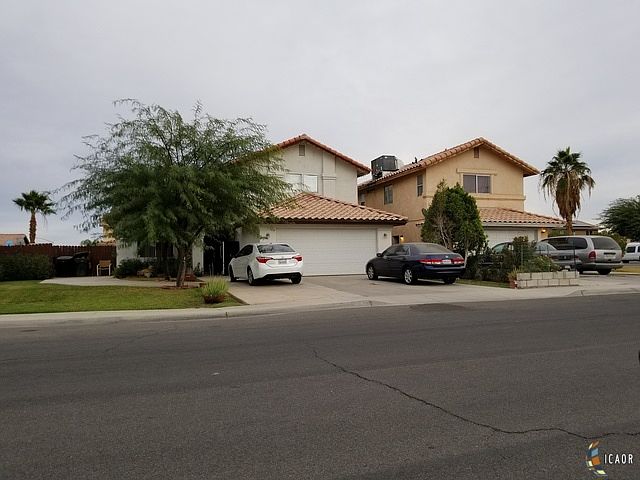 2nd image of 704 Paseo De Su Alteza