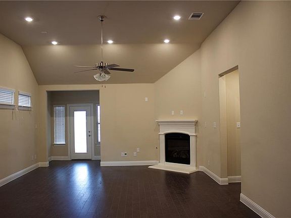 3rd image of 5806 Begonia Dr