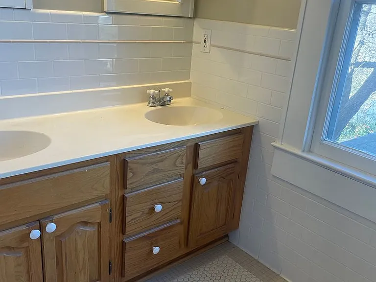 626 S Mendenhall St — Photo 14