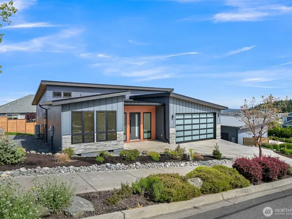 3953 Rock Ridge Pkwy, Anacortes, WA 98221