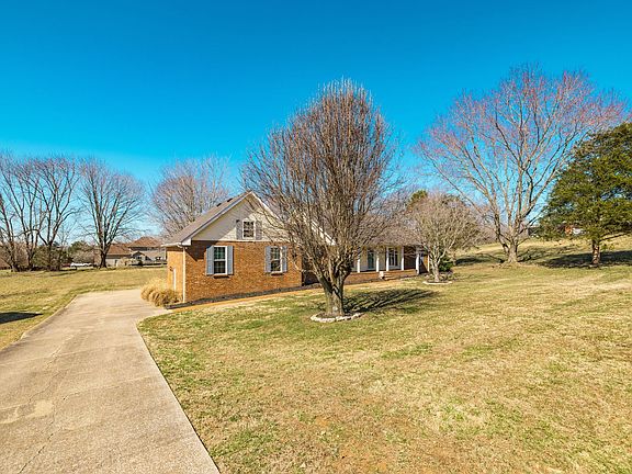 2nd image of 1133 Adam Dr