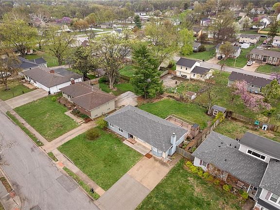 4th image of 5537 Oliver St