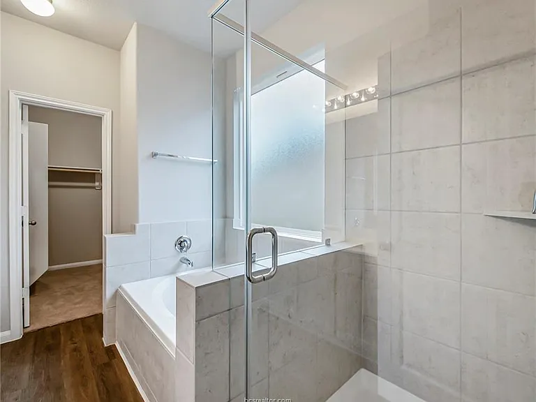 4717 Los Pines Way — Photo 5