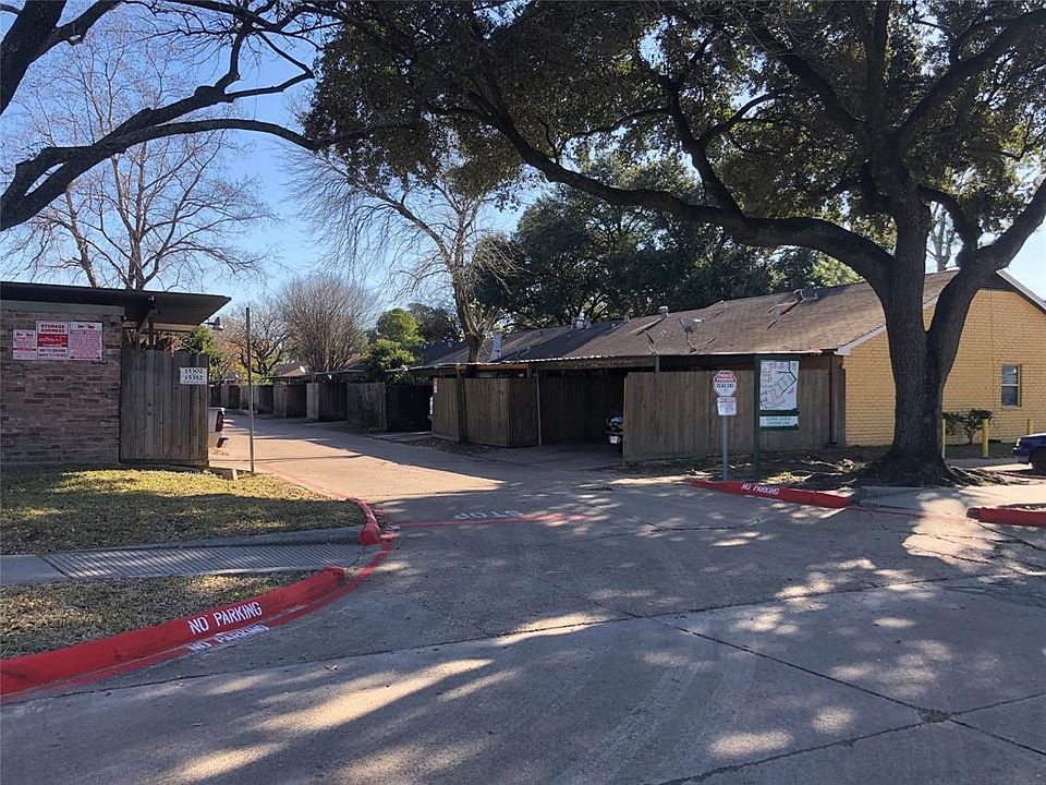 1st image of 15314 Chipman Ln #5314