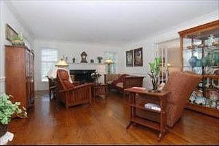 2nd image of 943 Morningside Dr