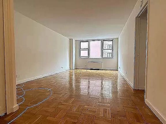 4th image of 245 E 19th St APT 5N