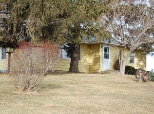 1352 S Smith Rd, Lemont, IL 60439