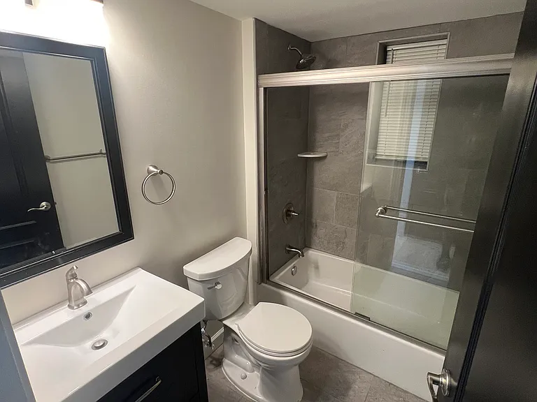 1829 13th St NW #201 — Photo 6