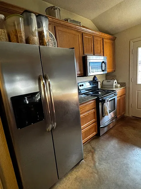 3 bed, 1332 sqft, $1,500 — Photo 3