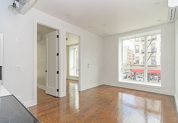 2nd image of 91 Graham Ave #5E
