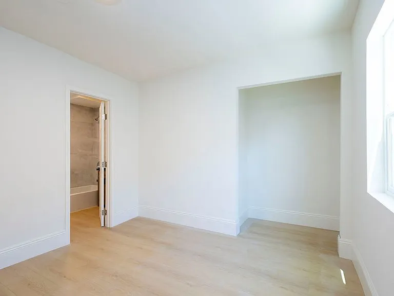 914 E Martin Luther King Jr Blvd #914.5 — Photo 19