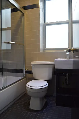 Rented by CoSo Apartments | media 12