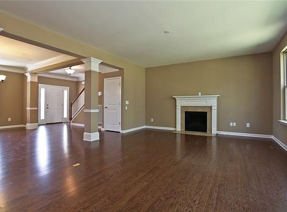 4th image of 1224 Stockwell Dr #172-lot 172