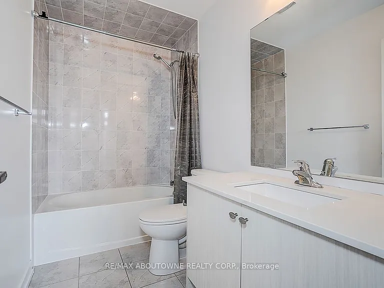 52 Saintfield Dr — Photo 34