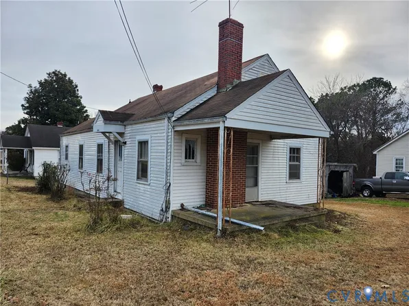 1801 Roberts St, Farmville, VA 23901