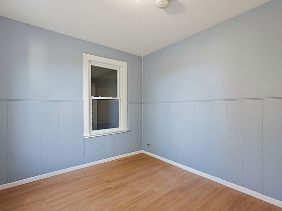 2nd image of 12-12R Granite St #1