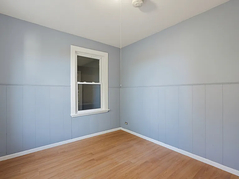 12-12R Granite St #1 — Photo 2