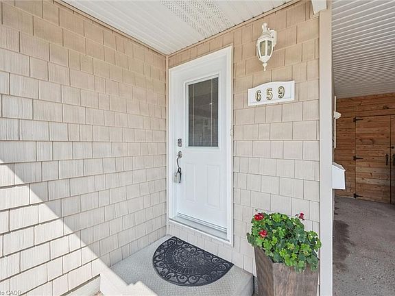 5th image of 659 Glen Forrest Blvd