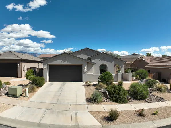 2683 E Clear Point Dr, Washington, UT 84780