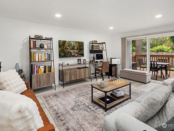 3rd image of 17310 NE 45th Street #123