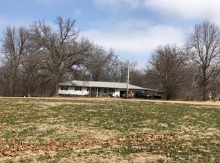 115 Douglas Dr, Pleasant Hill, IL 62366