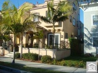 207 Lincoln Ave, Huntington Beach, CA 92648