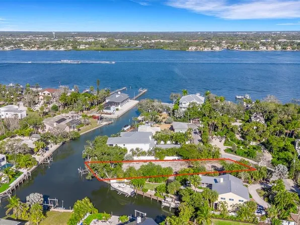 1231 Starboard Ln Lot 10, Sarasota, FL 34242