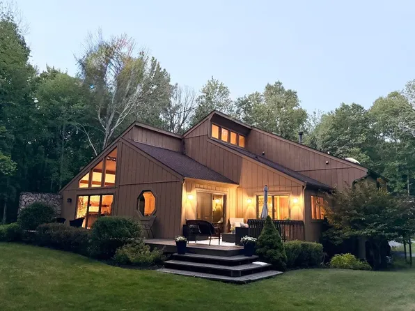 4372 E Monroe Rd, Midland, MI 48642