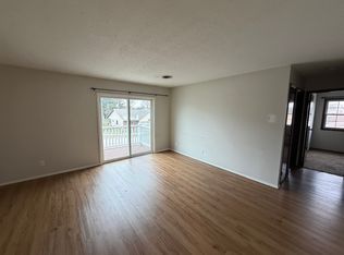 515 W Grant Ave #5, Charleston, IL