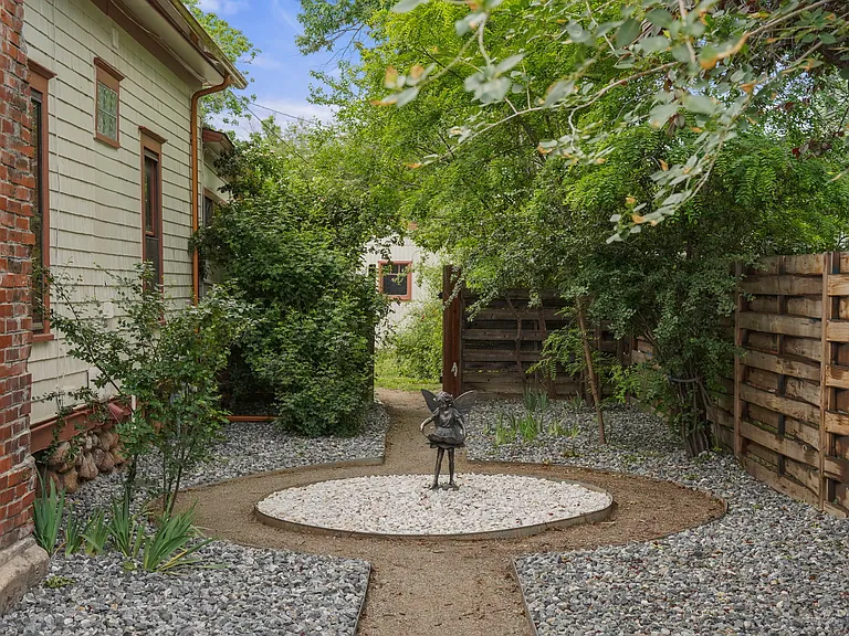 5 Cheyenne Blvd — Photo 29