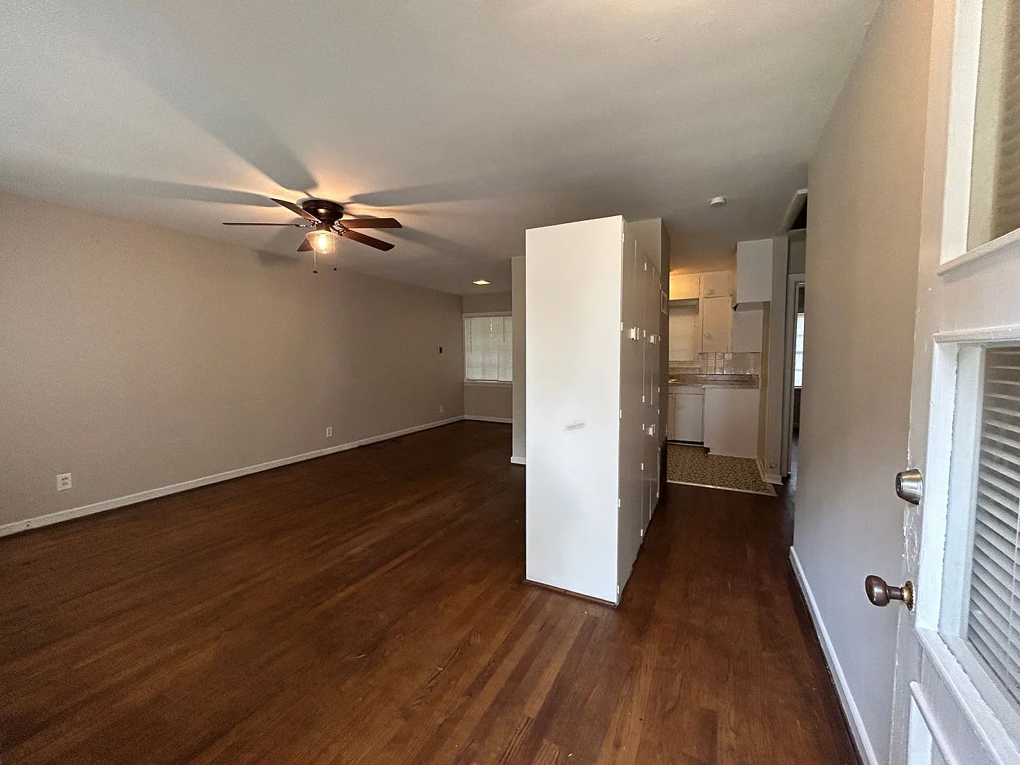 1205 Christine Avenue, Apartment B — Photo 2