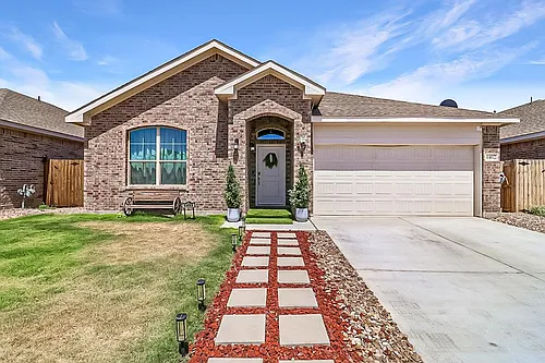 6402 Oracle Dr Photo 1