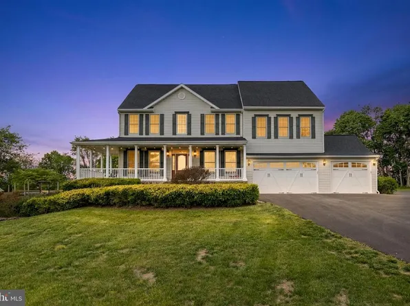 41187 Yakey Ln, Lovettsville, VA 20180