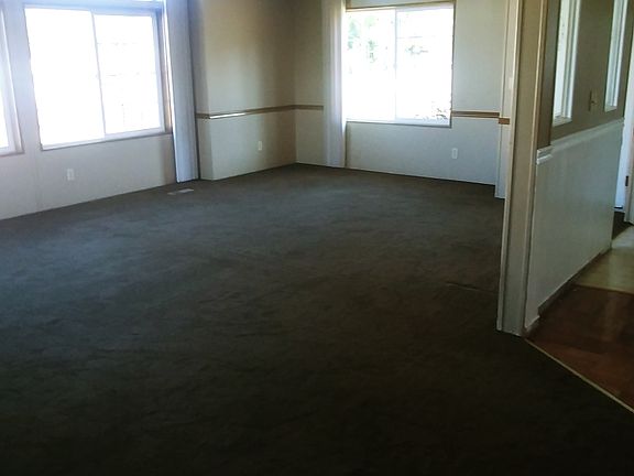 4th image of 2333 E Ryan Dr