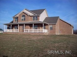 1890 Binney Station Rd, Staunton, IL 62088