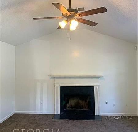 2nd image of 1462 Vail Aly