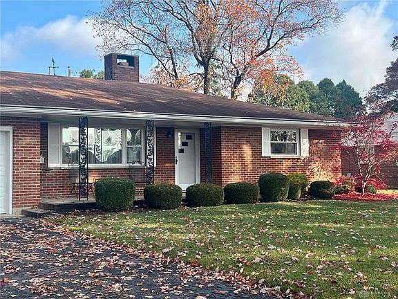 2nd image of 204 Hickory Dr