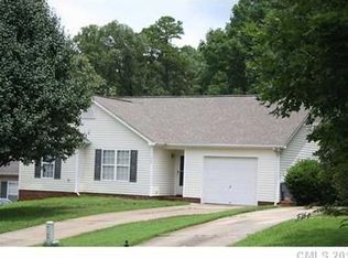 832 Silver Ct, Charlotte, NC 28217